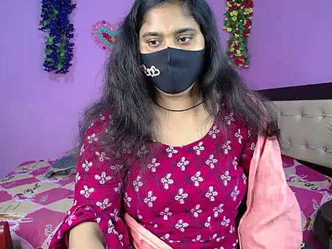 Snapshot of Hot_Maleka chatting on February 2026 02:18:01 AM Hot Maleka online show from February 2026 02:18:01 AM