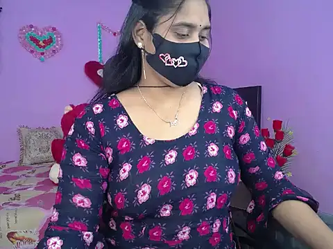 Snapshot of Hot_Maleka chatting on February 2026 04:39:02 PM Hot Maleka online show from February 2026 04:39:02 PM