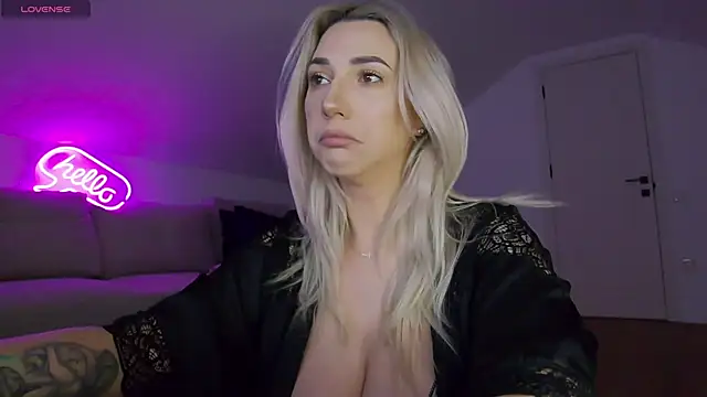 KhloeK online show from April 2026 09:21:01 AM