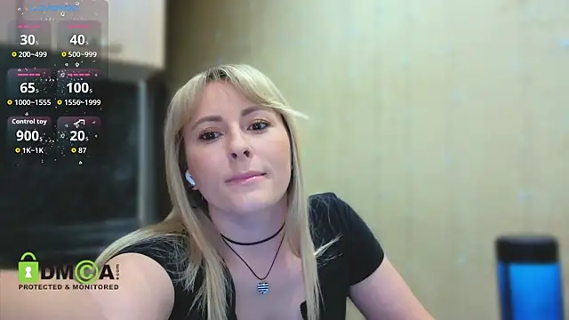 Smoorodinkaa online show from April 2026 06:12:02 PM