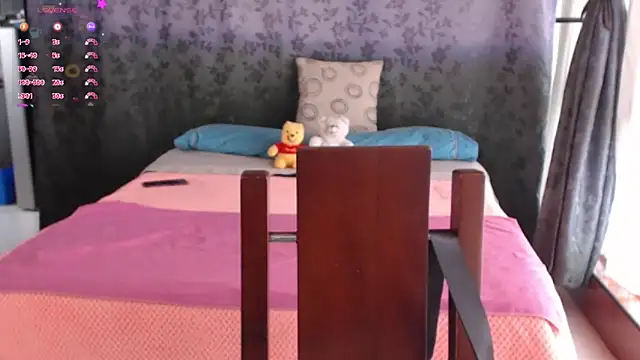 Snapshot of miia-big1boobs_ chatting on February 2026 03:05:02 PM miia-big1boobs online show from February 2026 03:05:02 PM