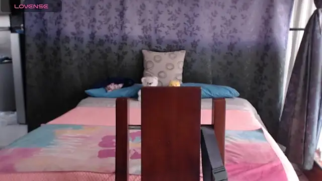 Snapshot of miia-big1boobs_ chatting on February 2026 02:22:02 PM miia-big1boobs online show from February 2026 02:22:02 PM