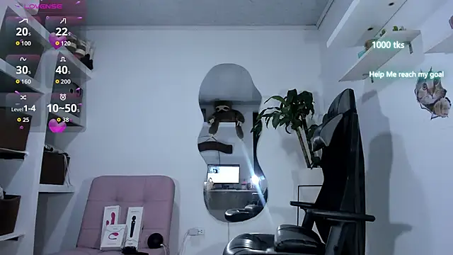 emily palmeer online show from September 2025 10:49:02 AM