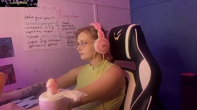 JacyWinslat online show from March 2025 05:54:02 PM