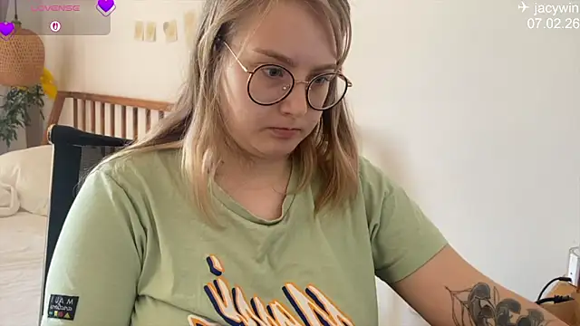 JacyWinslat online show from February 2026 06:39:02 AM