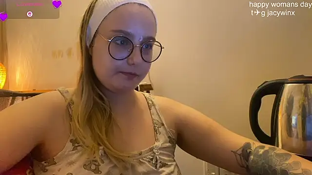 JacyWinslat online show from March 2026 05:50:02 PM