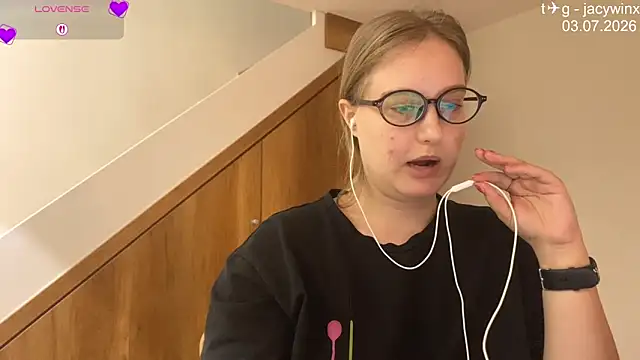 JacyWinslat online show from July 2026 09:05:02 AM