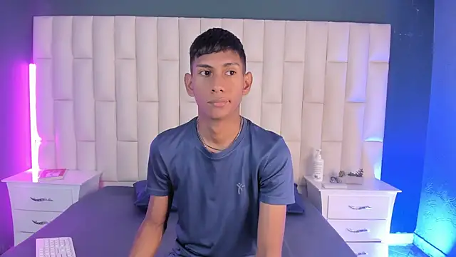 Nick Collins18 online show from February 2025 03:34:02 AM