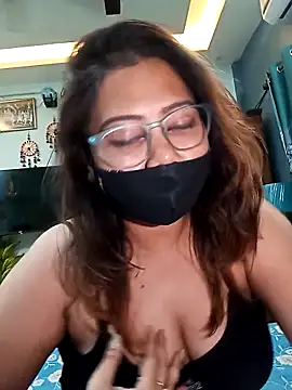 Cute-mona online show from April 2026 10:05:02 PM