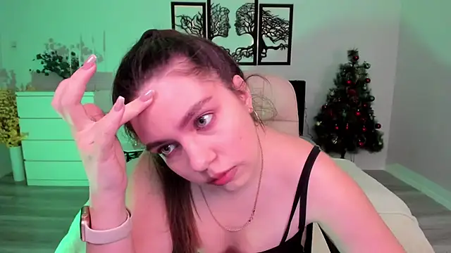 DaniellaLovely online show from December 2024 02:49:02 PM