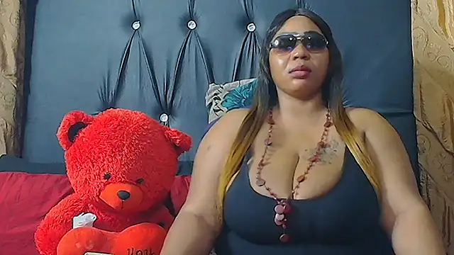 HUMONGUOUSTITSS online show from September 2025 04:14:02 AM