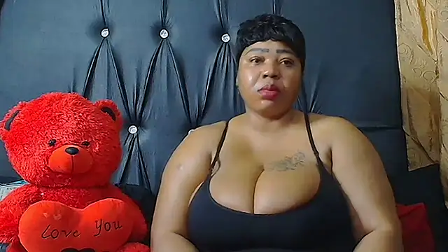 HUMONGUOUSTITSS online show from September 2025 06:22:01 PM