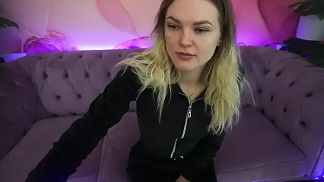 KateSly online show from November 2025 06:30:01 AM