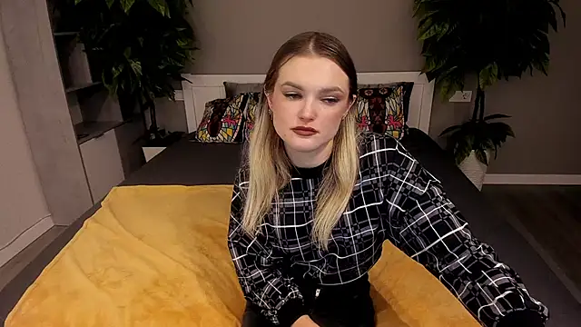 KateSly online show from November 2025 07:32:01 AM