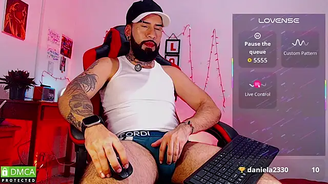 Diilanhott online show from February 2026 02:01:02 AM