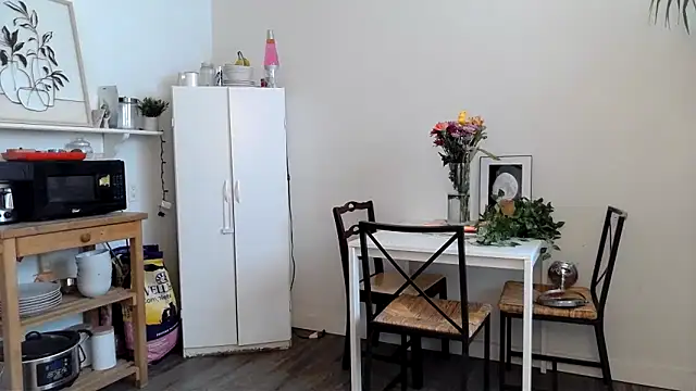 Kittyymaze1 online show from April 2026 11:54:02 AM