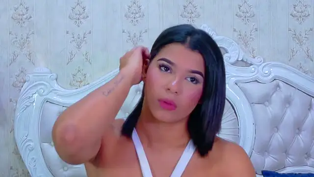 TiaraRosse online show from October 2025 04:54:01 AM