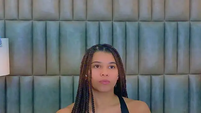 TiaraRosse online show from February 2026 03:32:01 AM