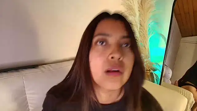 Rebeca Williams  online show from February 2025 05:30:02 AM