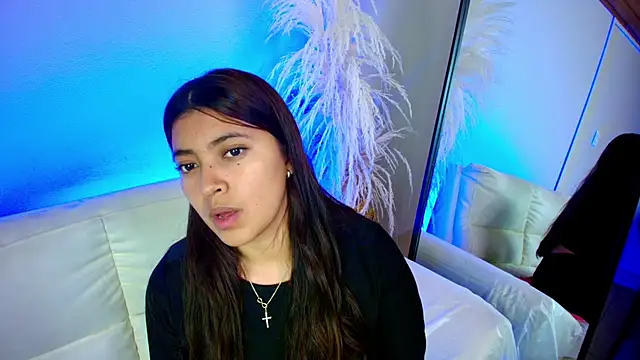 Rebeca Williams  online show from February 2025 11:04:01 PM