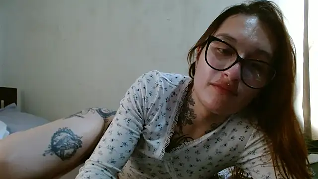 kittenlizz online show from March 2025 06:00:01 PM