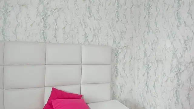 MIA  SAENZ online show from March 2025 03:24:02 PM