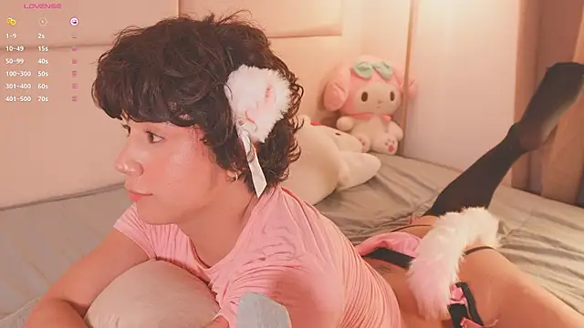 Snapshot of SweetHanson chatting on March 2026 07:42:01 PM SweetHanson online show from March 2026 07:42:01 PM