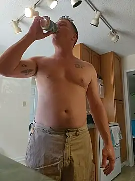 Bigtater1999 online show from April 2026 03:20:01 PM