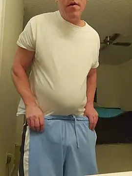 Bigtater1999 online show from June 2026 12:32:02 AM