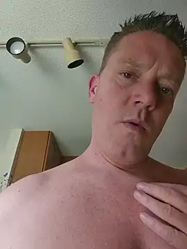 Bigtater1999 online show from July 2026 06:35:02 PM