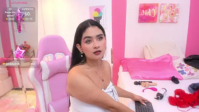 scarlette 15  online show from January 2025 11:10:02 PM