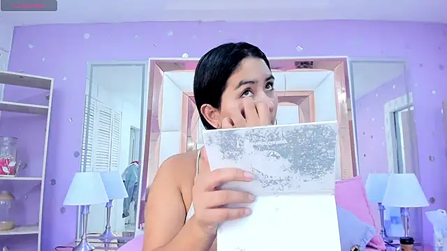 scarlette 15  online show from April 2026 03:15:01 AM