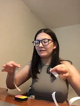 Prudie Gabriella online show from February 2025 09:44:01 AM