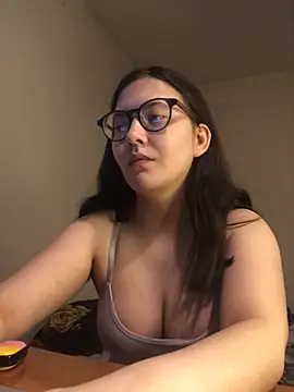 Prudie Gabriella online show from March 2025 04:34:02 PM