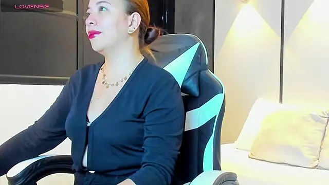 alma fenix online show from October 2025 12:50:01 PM