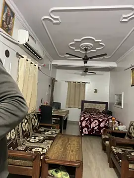 Snapshot of John_desihunk chatting on December 2024 09:45:02 AM John desihunk online show from December 2024 09:45:02 AM