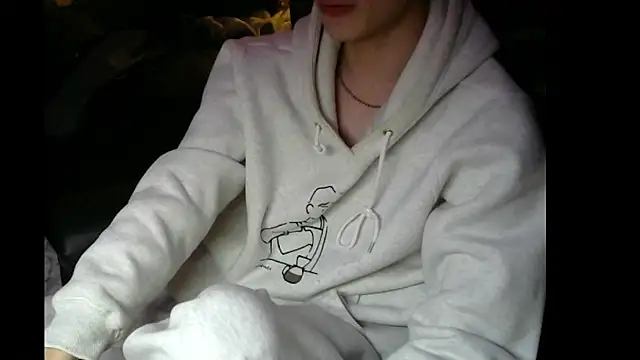 Snapshot of Ray175oo chatting on February 2025 04:13:02 PM Ray175oo online show from February 2025 04:13:02 PM