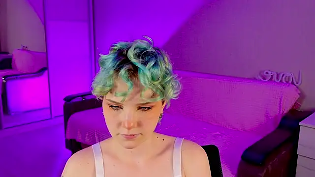 School Love online show from January 2025 01:14:02 PM