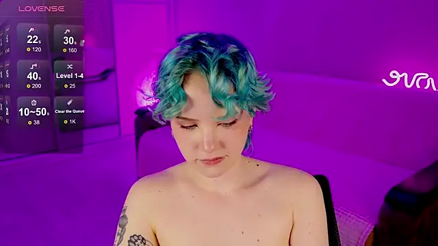 School Love online show from February 2025 04:07:01 PM