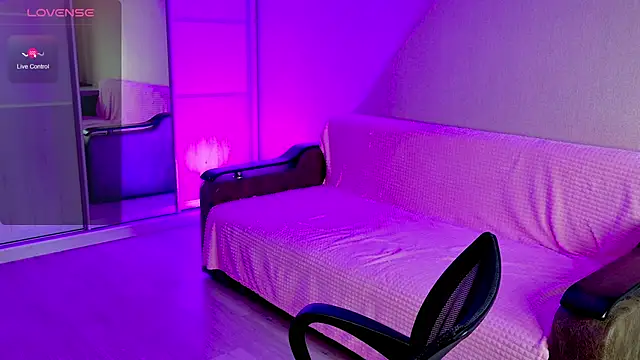 School Love online show from March 2025 01:08:01 PM