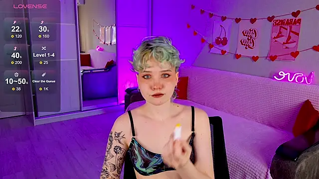 School Love online show from March 2025 01:12:02 PM