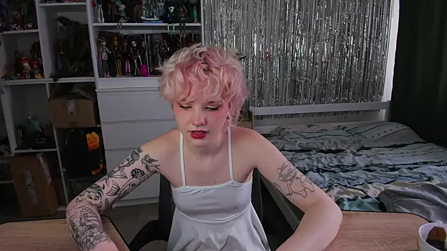 School Love online show from March 2026 08:26:33 AM