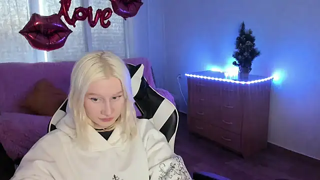 EnigmaSee online show from February 2026 01:25:02 AM