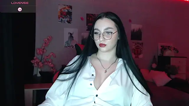 Fluffy Tiffy online show from February 2025 05:02:02 AM