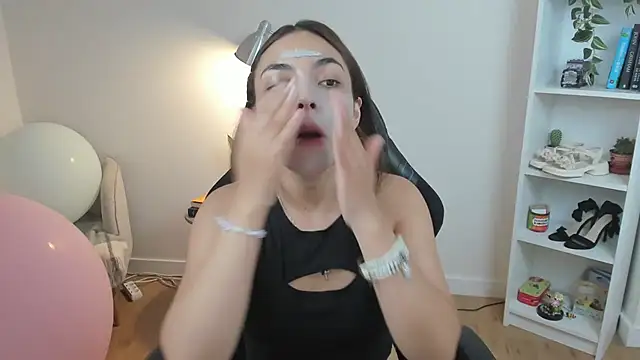  BellaEvans  online show from September 2025 04:23:01 AM