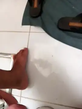 lobomisterioso13 online show from December 2024 06:01:02 PM