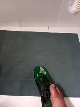 lobomisterioso13 online show from December 2024 10:32:01 AM