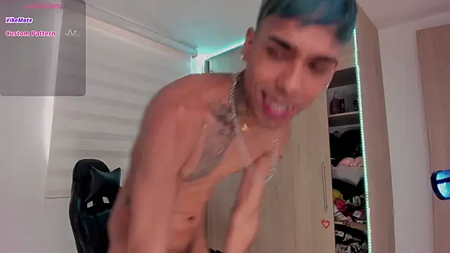 aldrinwhite online show from February 2025 06:36:02 PM