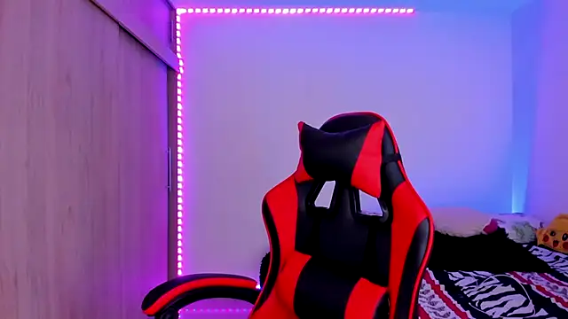 aldrinwhite online show from February 2026 04:22:02 PM