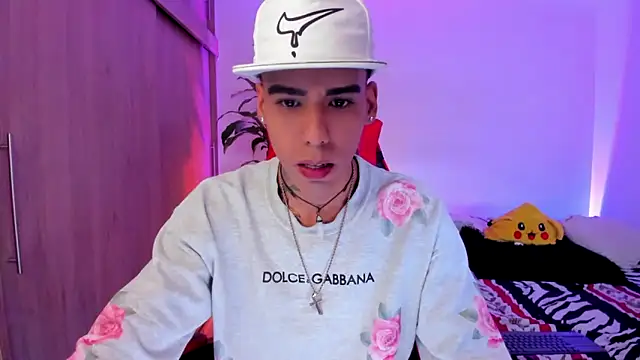 aldrinwhite online show from March 2026 05:20:01 PM